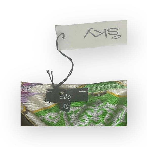 aso TV’s 90210 ✦ Sky ✦ Jeweled Neck Bold Print Silk Halter Top ✦ Braided Straps - Picture 9 of 16